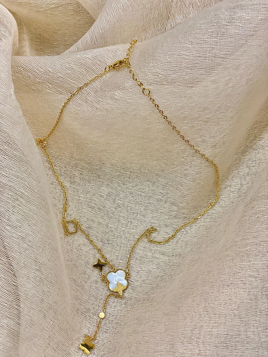 Gold Chain Neckpiece With White & Gold Clover